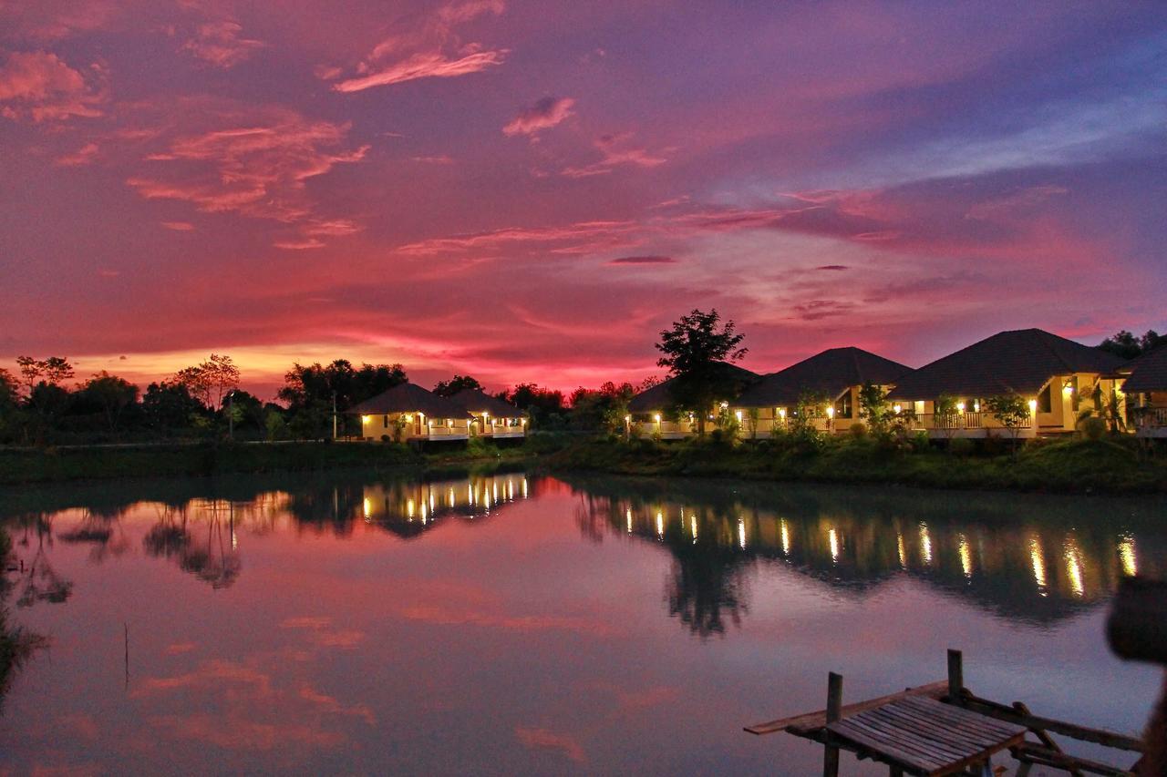 Pirom Lake And Resort Si Maha Phot ภายนอก รูปภาพ